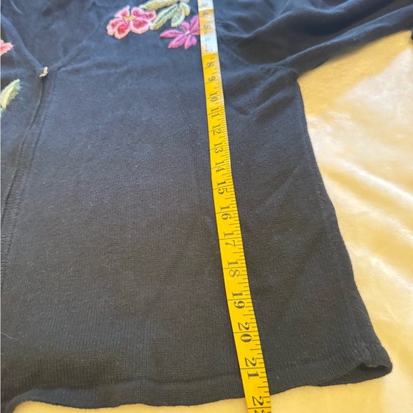Vintage Black Cardigan with Floral Embroidery - Picture 4 of 6
